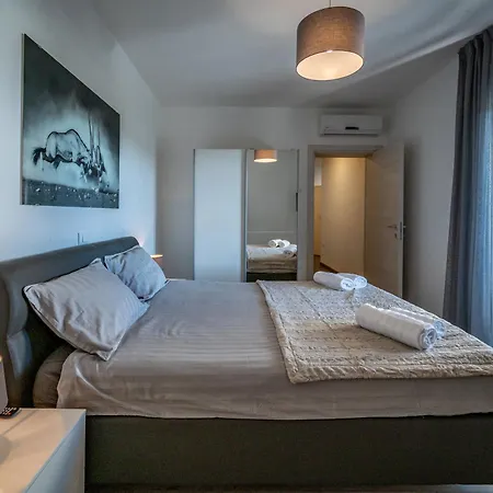 וילה Luen Near With Large Garden And Private Pool For Families *
