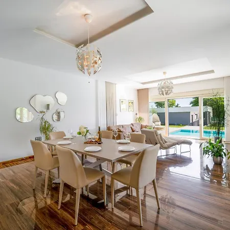 וילה Luen Near With Large Garden And Private Pool For Families